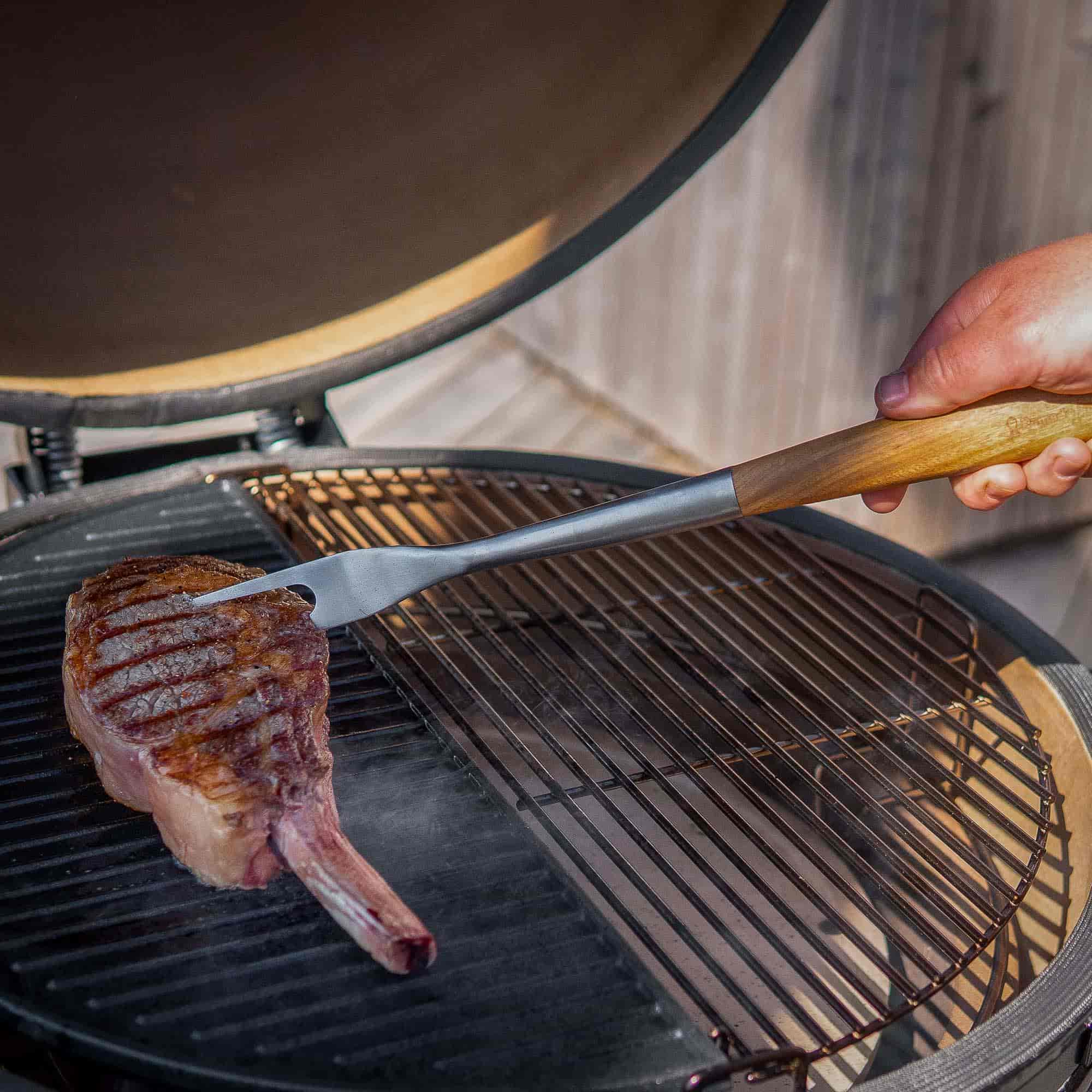Kamado Sumo, Grillgaffel Acacia trä
