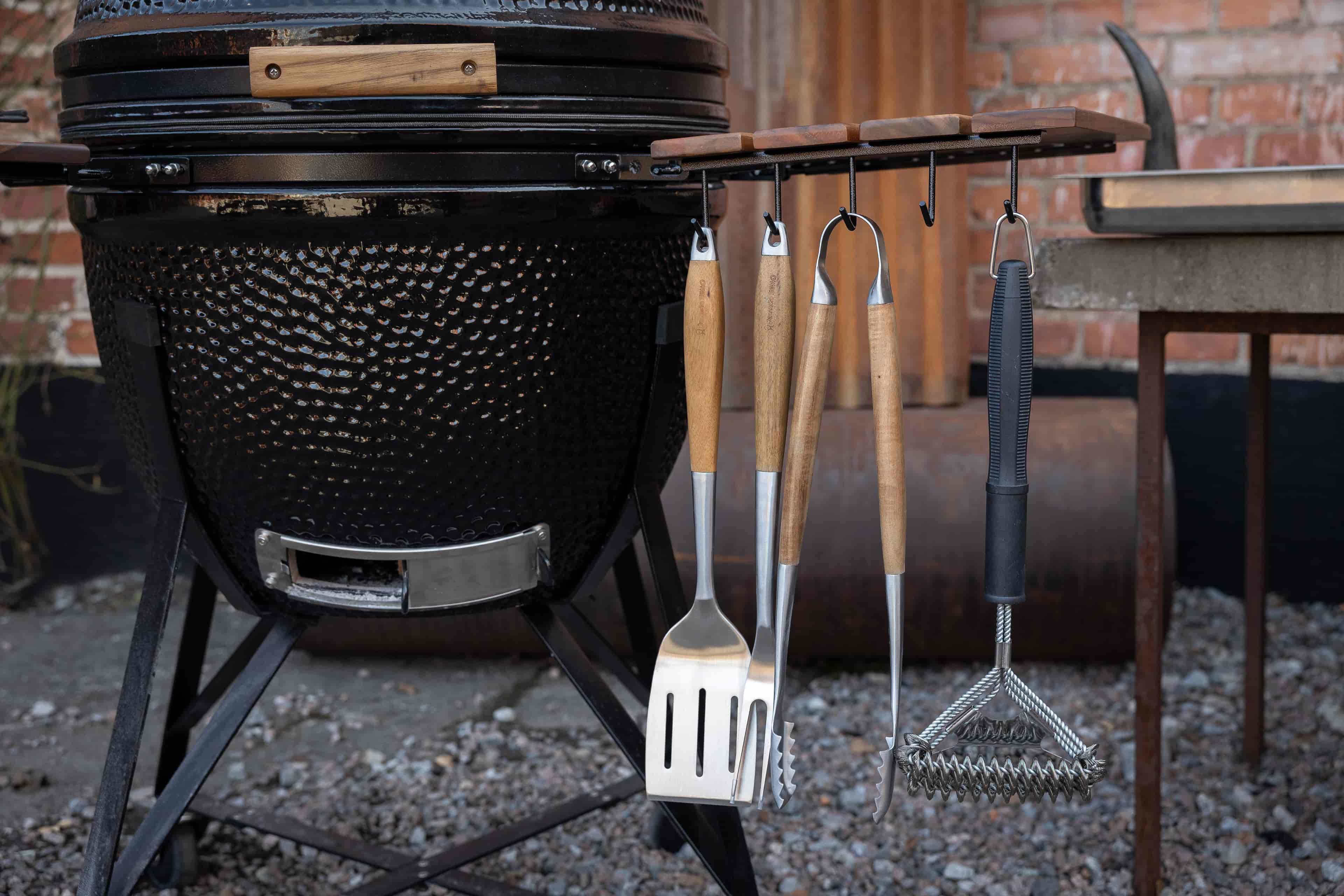 Kamado Sumo, Grillspade Acacia trä