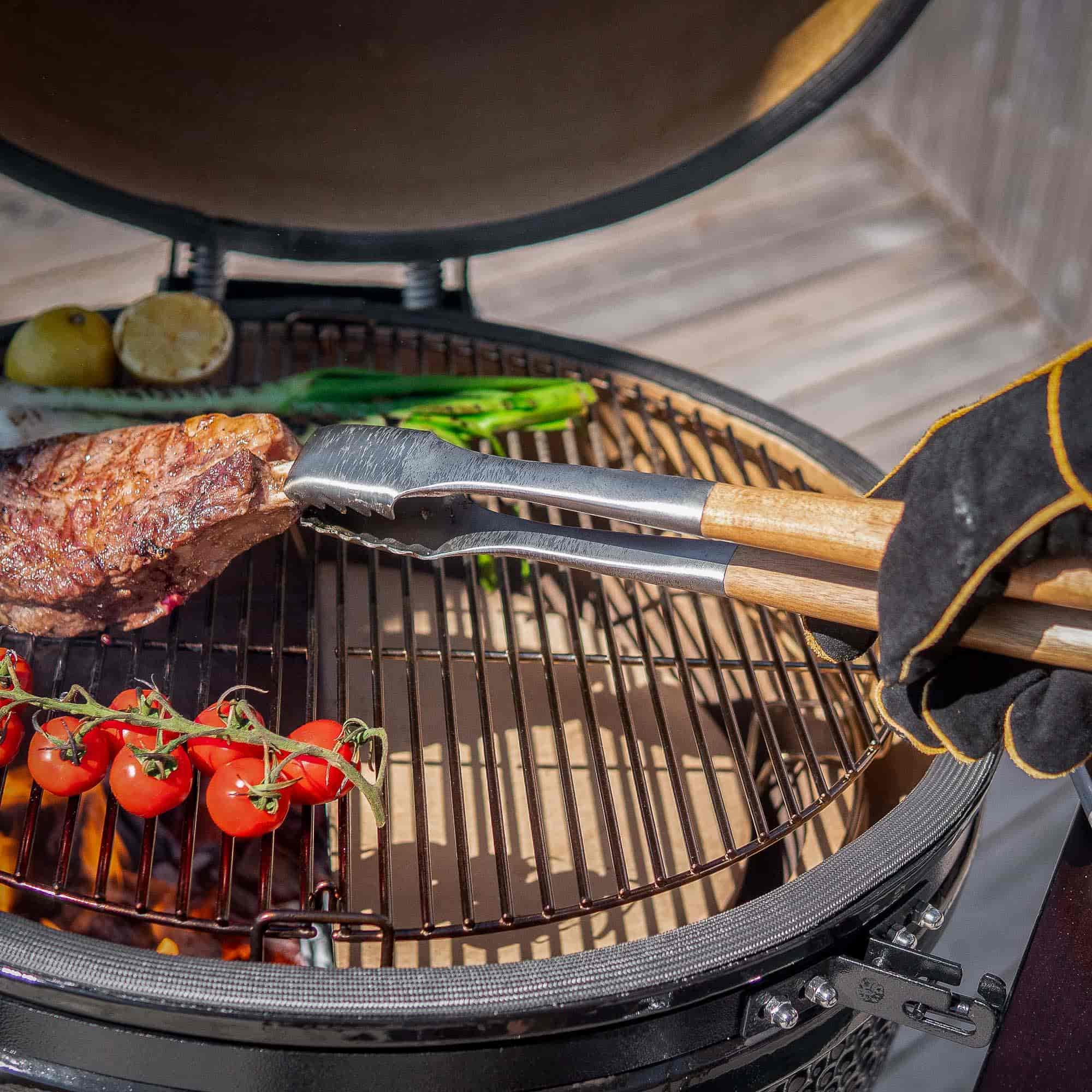 Kamado Sumo, Grilltång Acacia trä