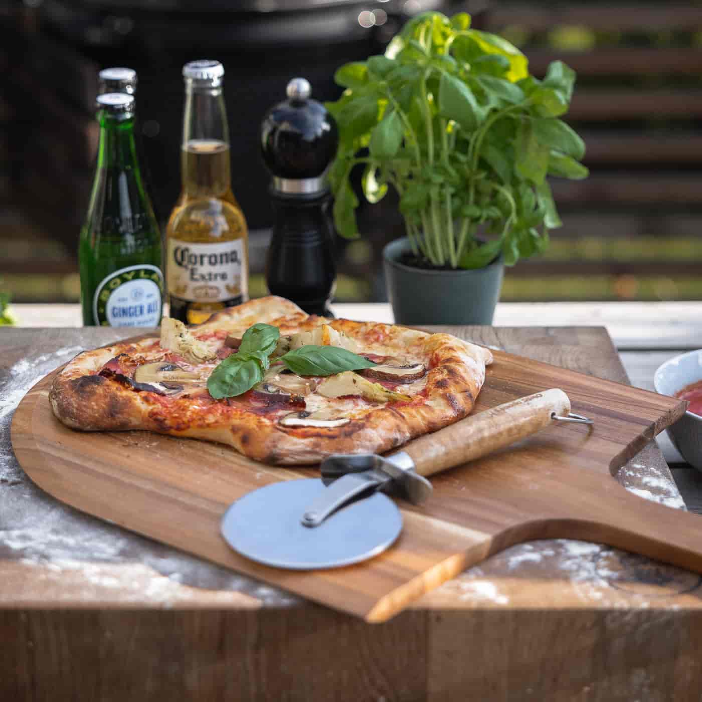 Kamado Sumo, Pizzaspade Acacia trä