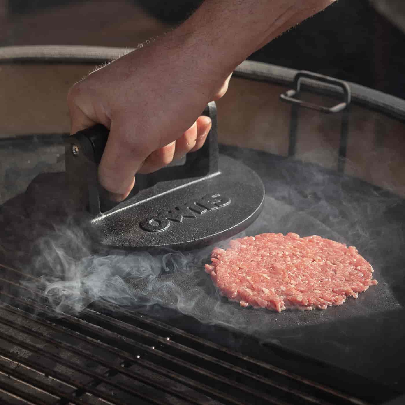 Kamado Sumo, Cast Iron Burger Press