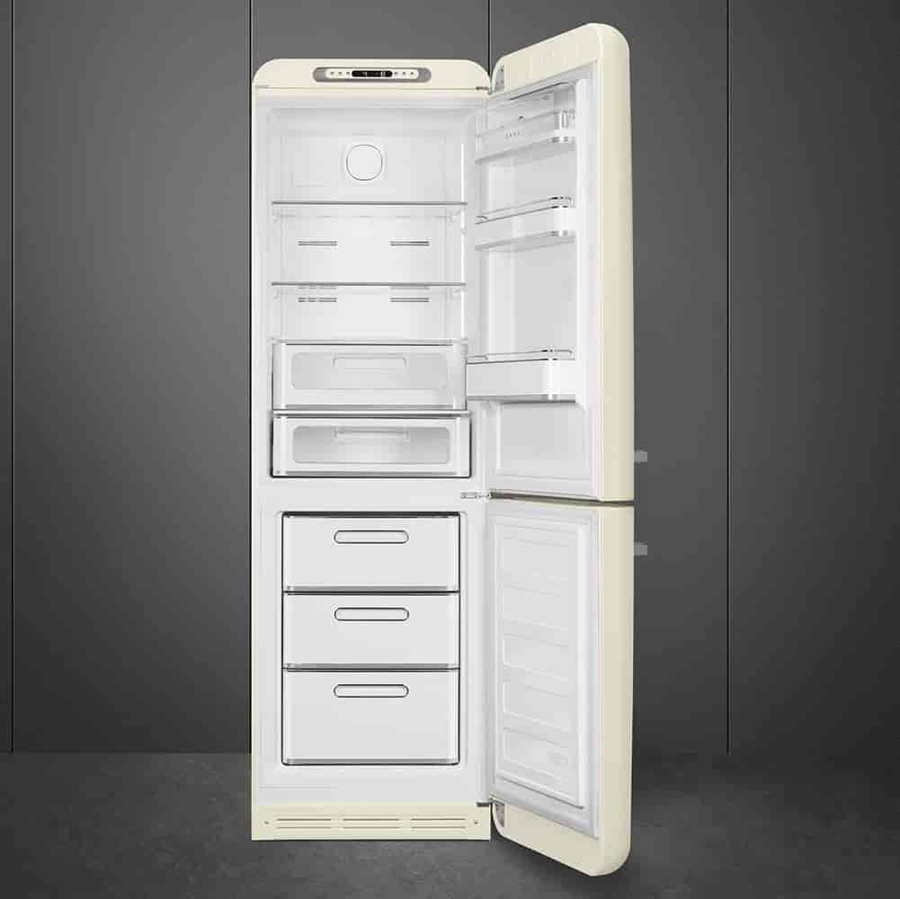 Smeg Kombinerad Kyl/Frys Fristående, Krämvit