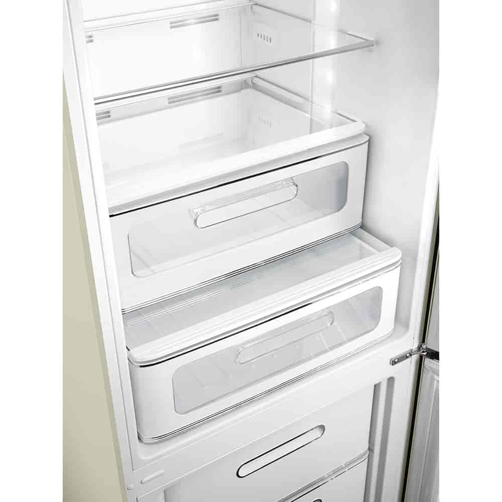 Smeg Kombinerad Kyl/Frys Fristående, Krämvit