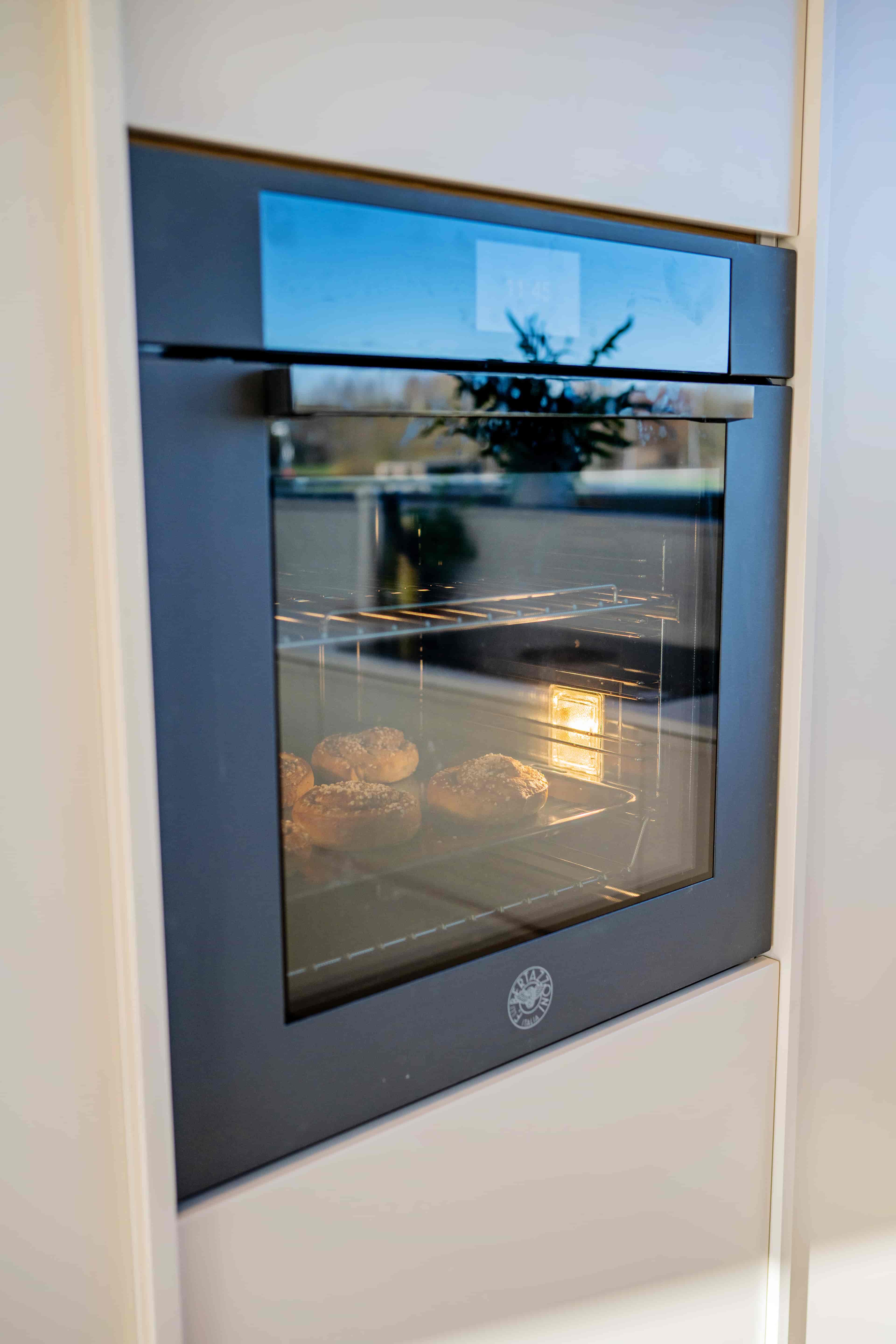 Bertazzoni Ugn med pyrolys TFT, carbonio, Modern-series