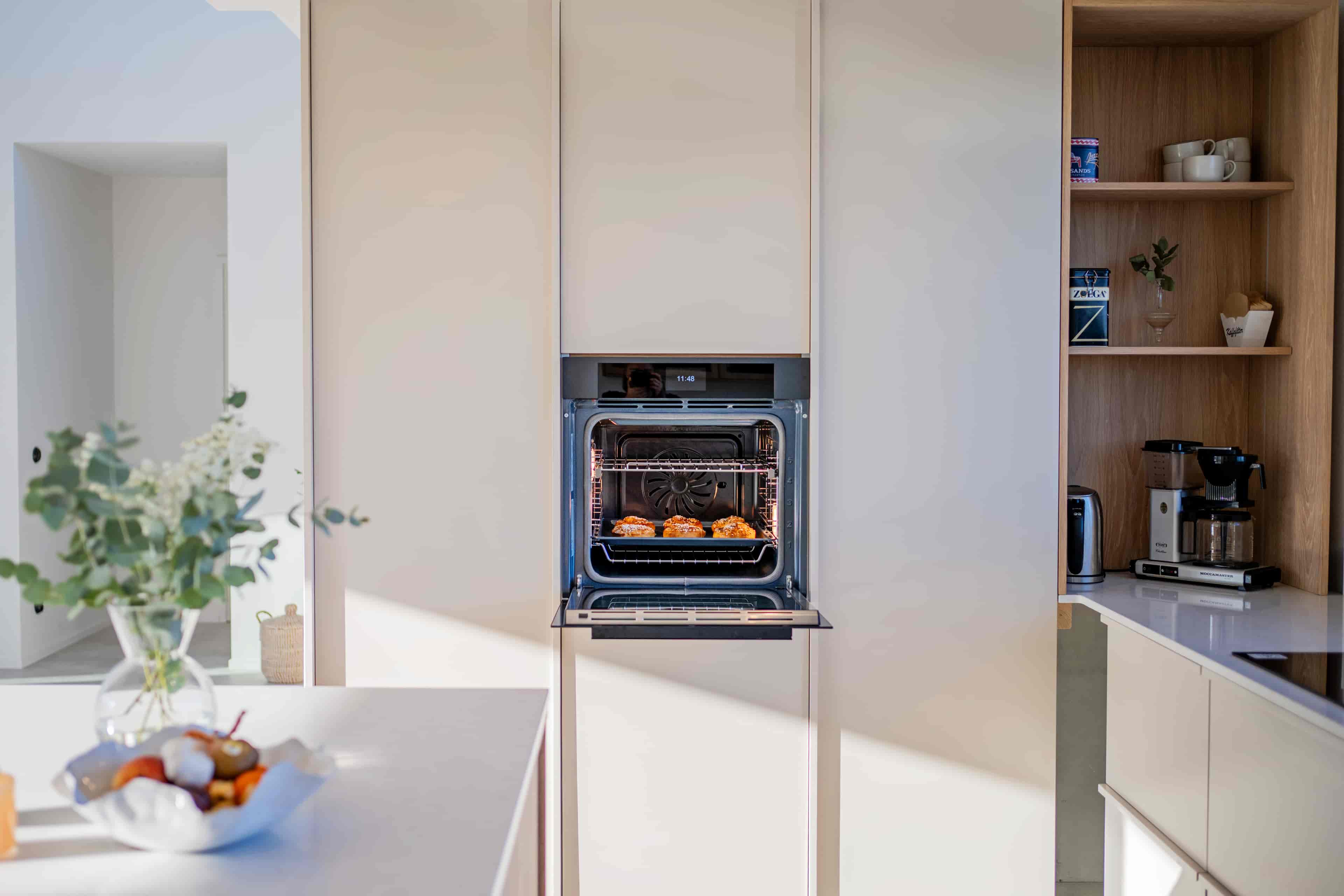 Bertazzoni Ugn med pyrolys TFT, carbonio, Modern-series