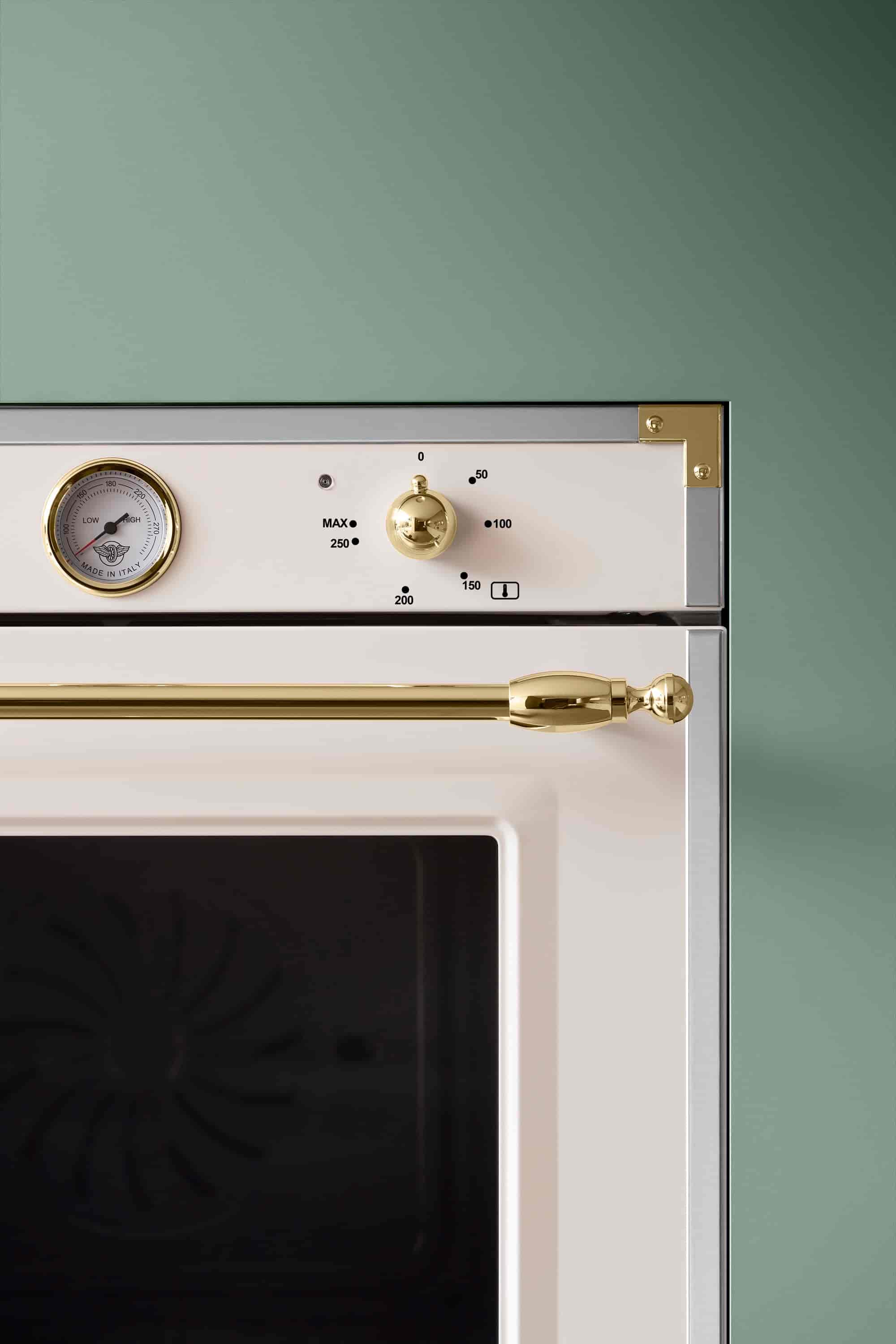Bertazzoni F609HEREKTAG, Ugn 60 cm, elfenbensvit/guld