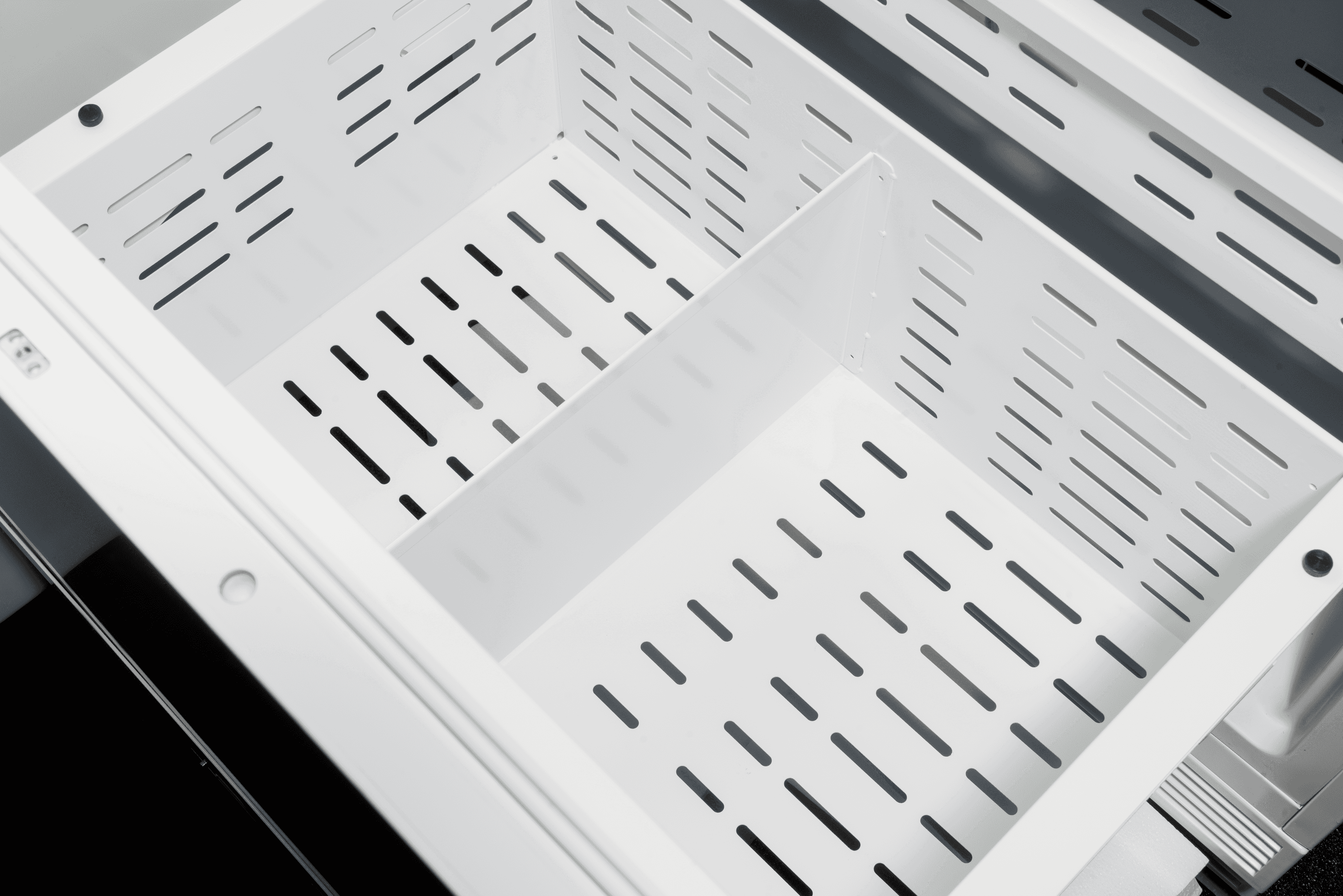Bertazzoni, Helintegrerad kyl/frys 75 cm med ismaskin & vattendispenser, door-on-door, 213 hög
