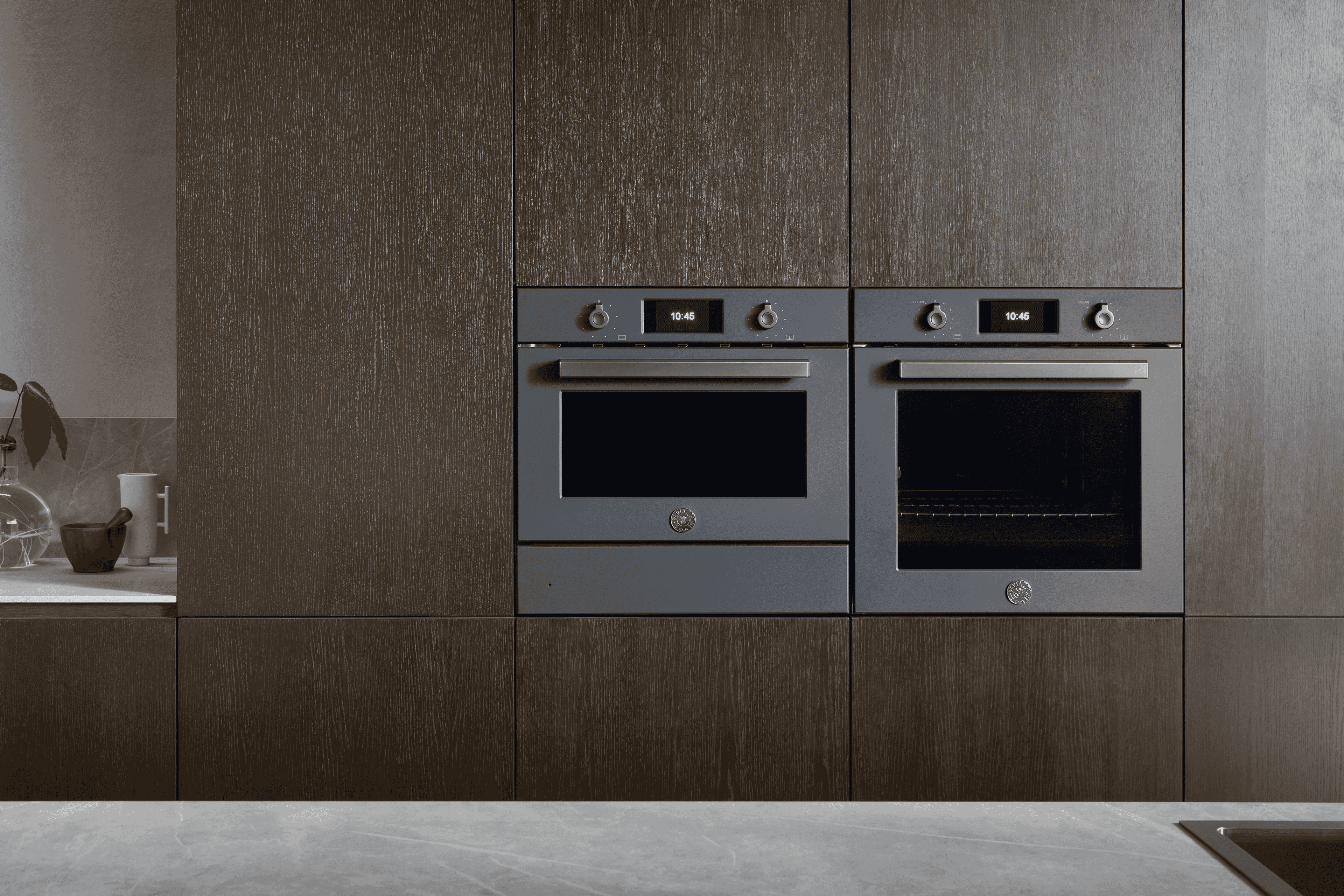Bertazzoni Ugn med pyrolys TFT, carbonio, Professional-series