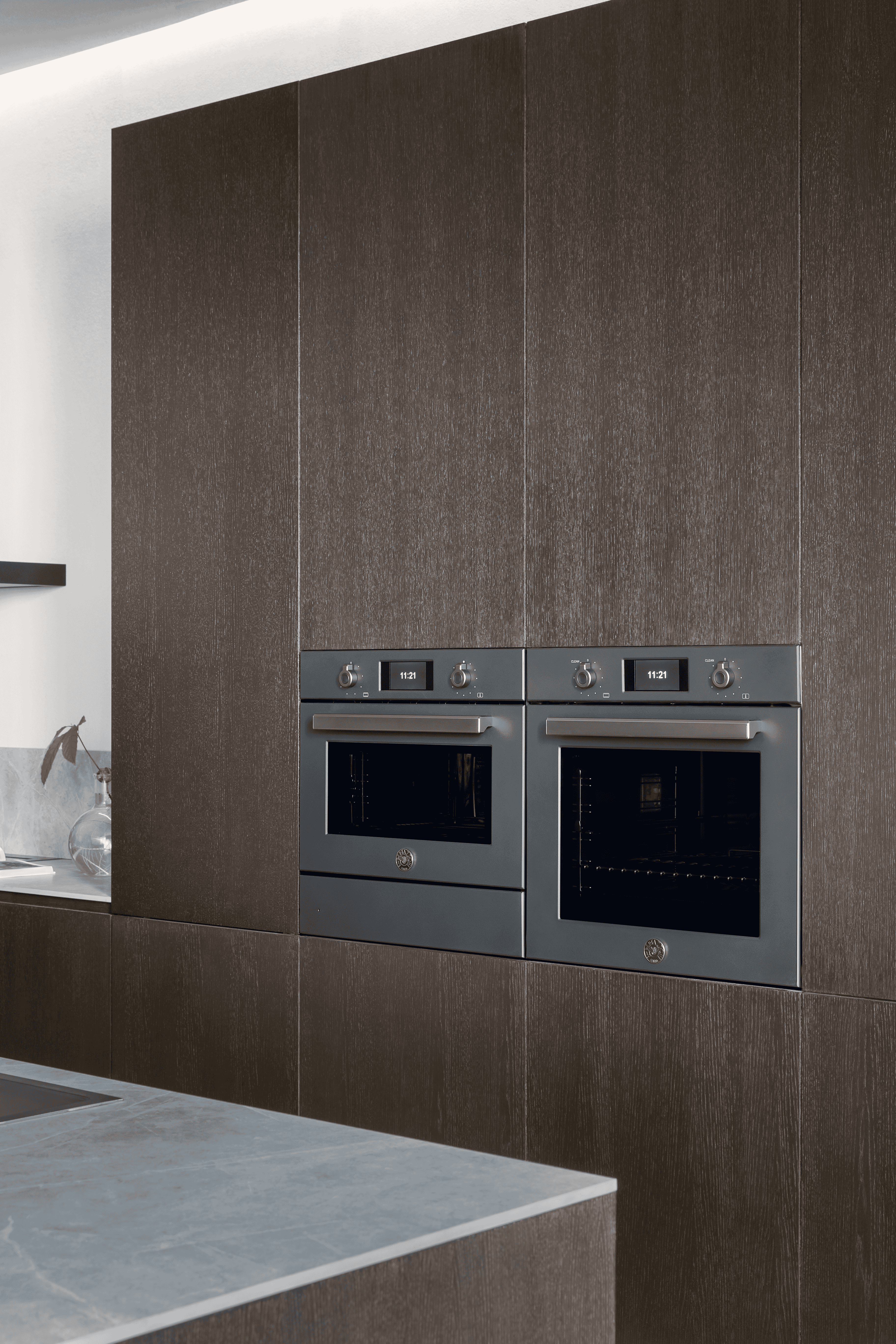 Bertazzoni Ugn med pyrolys TFT, carbonio, Professional-series