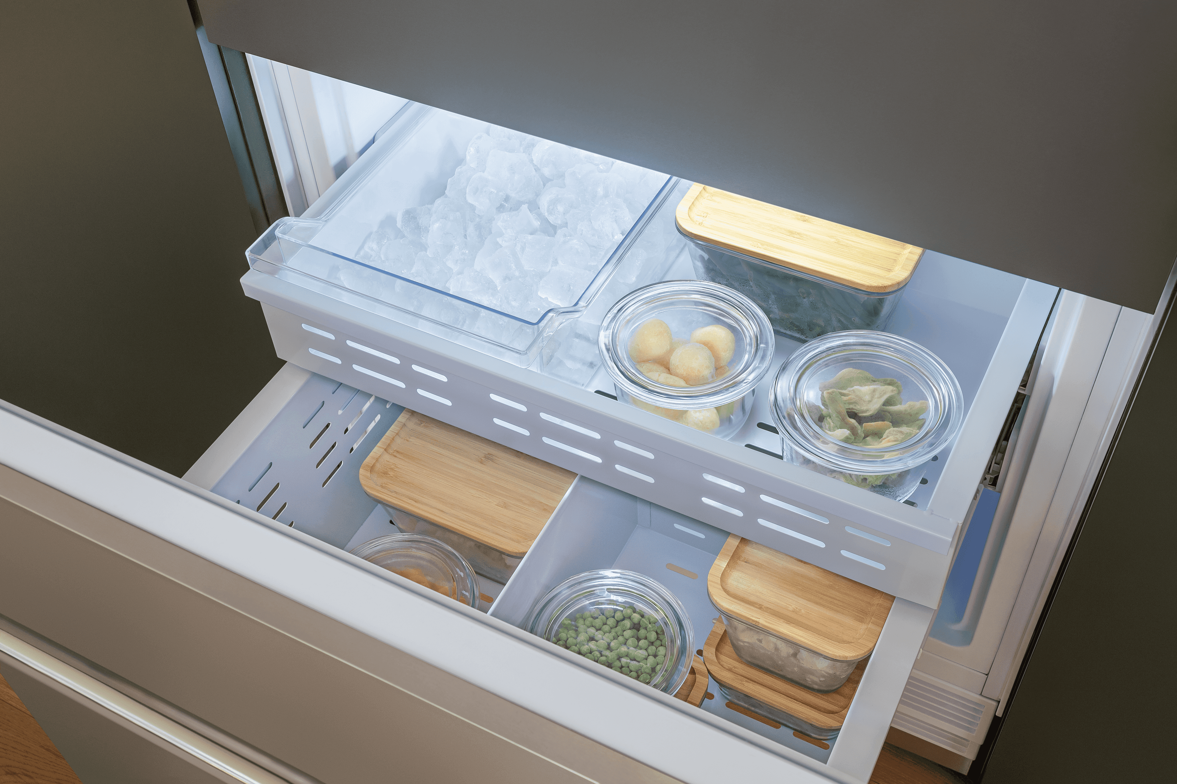 Bertazzoni, Helintegrerad kyl/frys 90 cm med ismaskin & vattendispenser, door-on-door, 213 hög