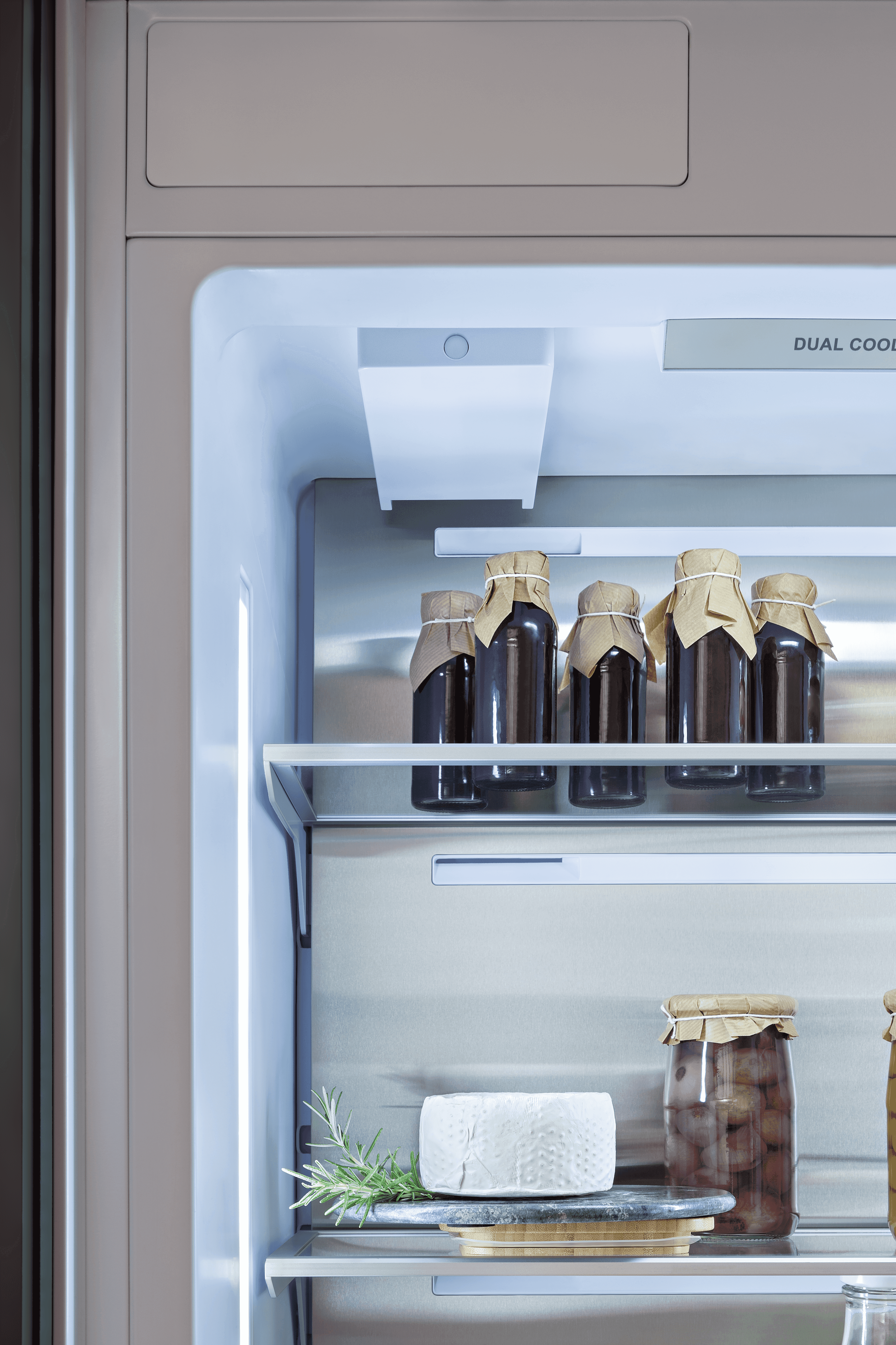 Bertazzoni, Helintegrerad kyl/frys 90 cm med ismaskin & vattendispenser, door-on-door, 213 hög