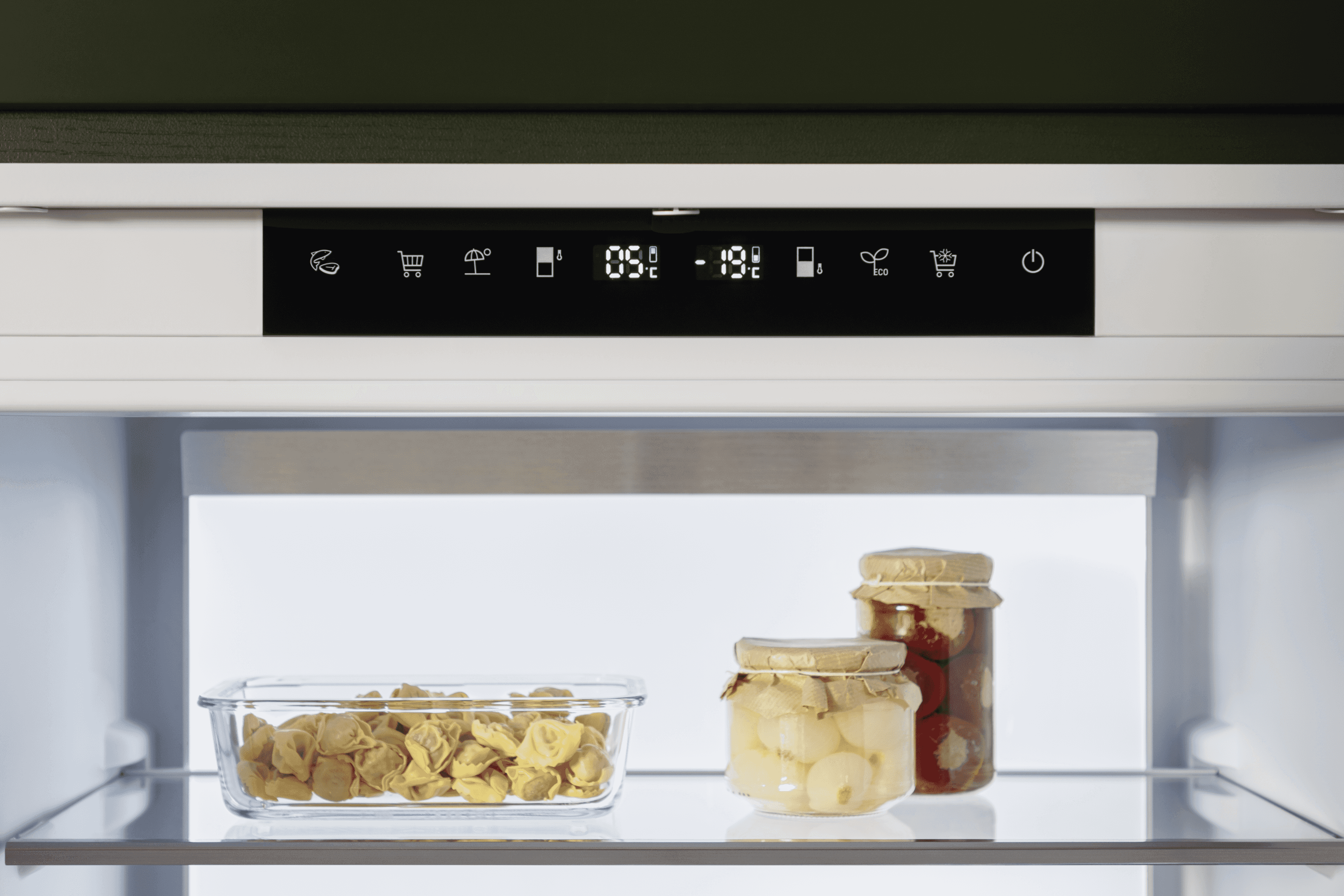 Bertazzoni, 70 cm bred helintegrerad kyl/frys med Sliding-lucka, 193 hög