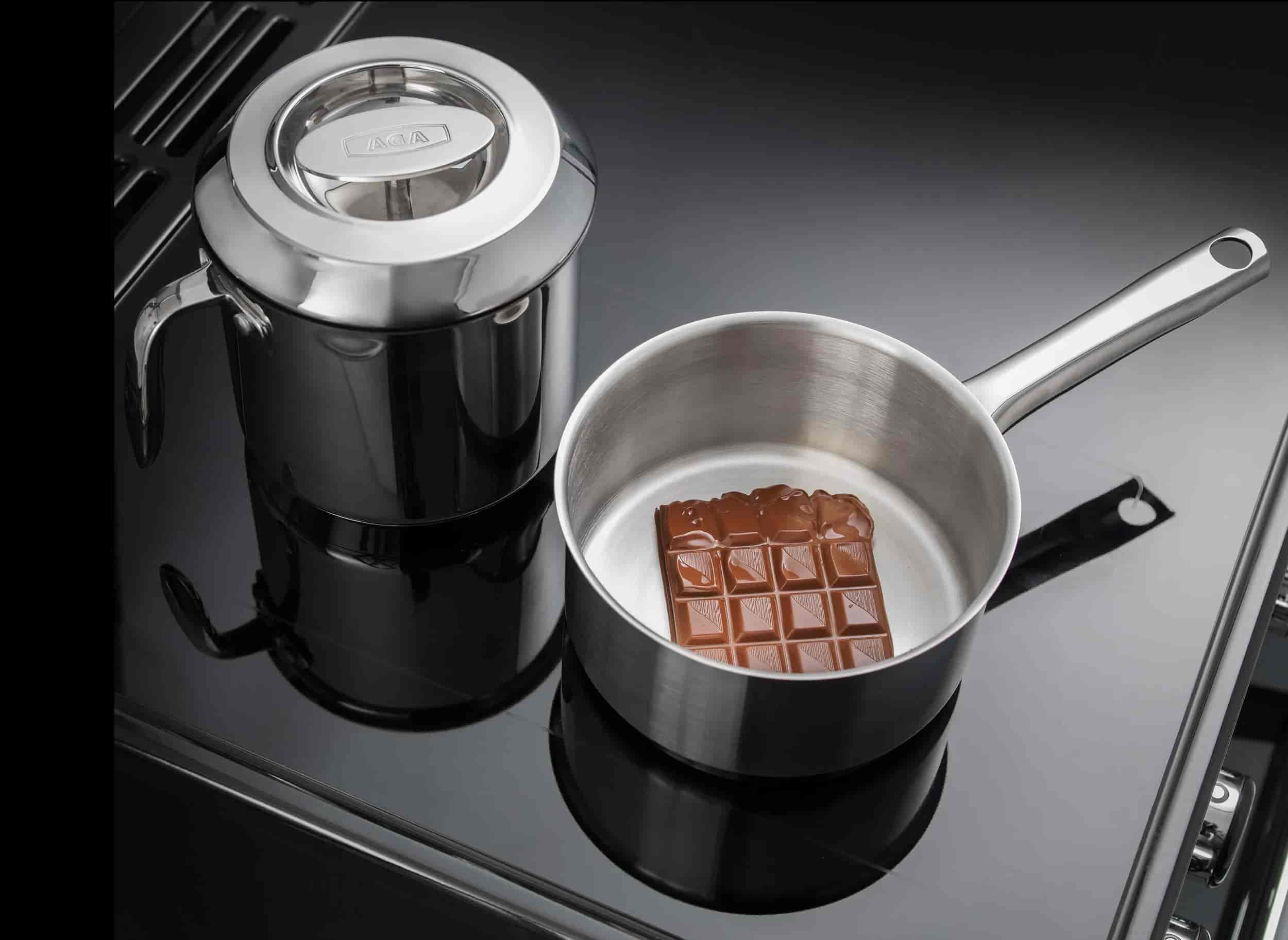 AGA Masterchef Deluxe Induktionsspis 90 cm, gräddvit