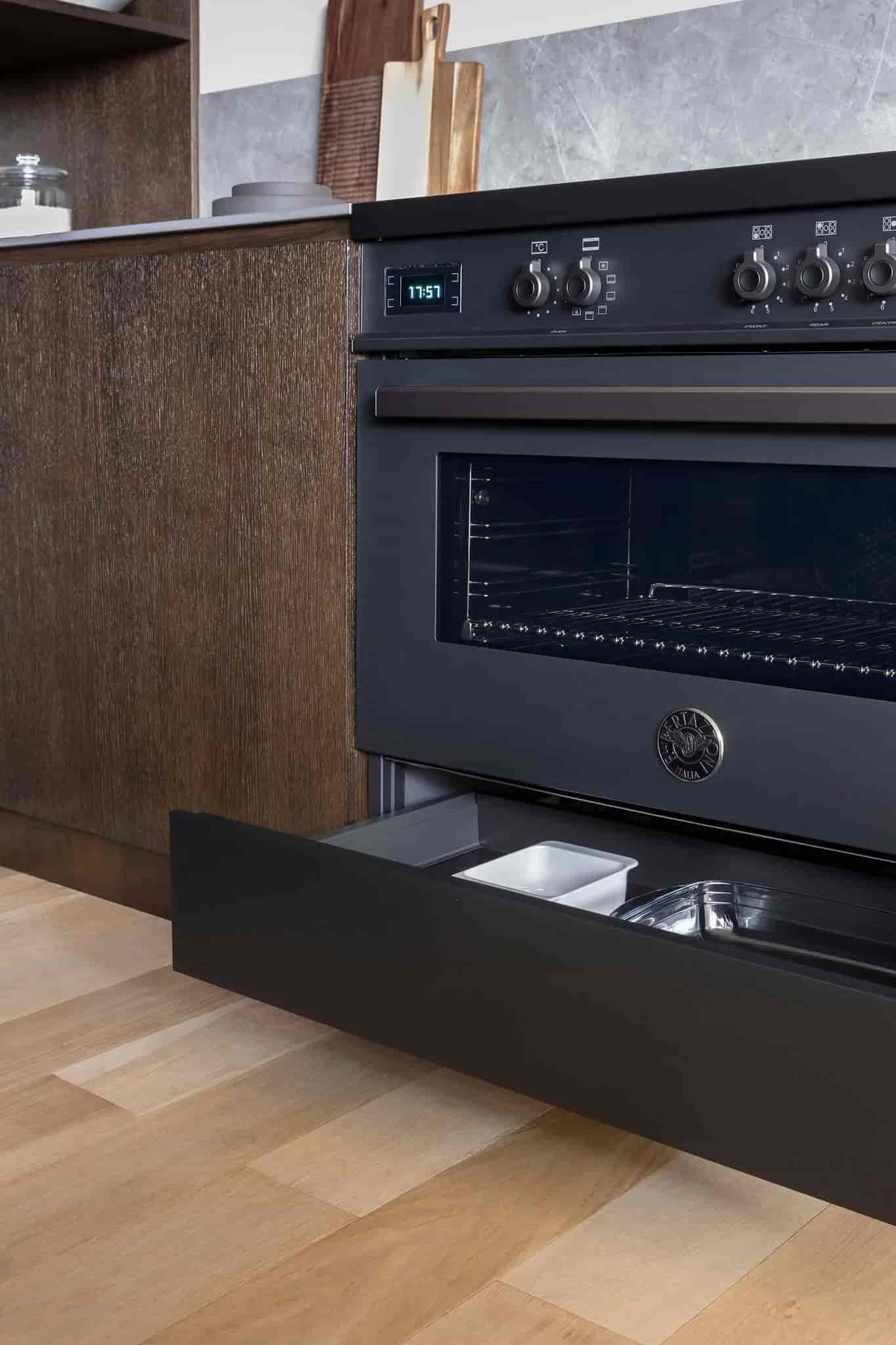 Bertazzoni Professional, Spis 90x60 1 Ugn, Carbonio