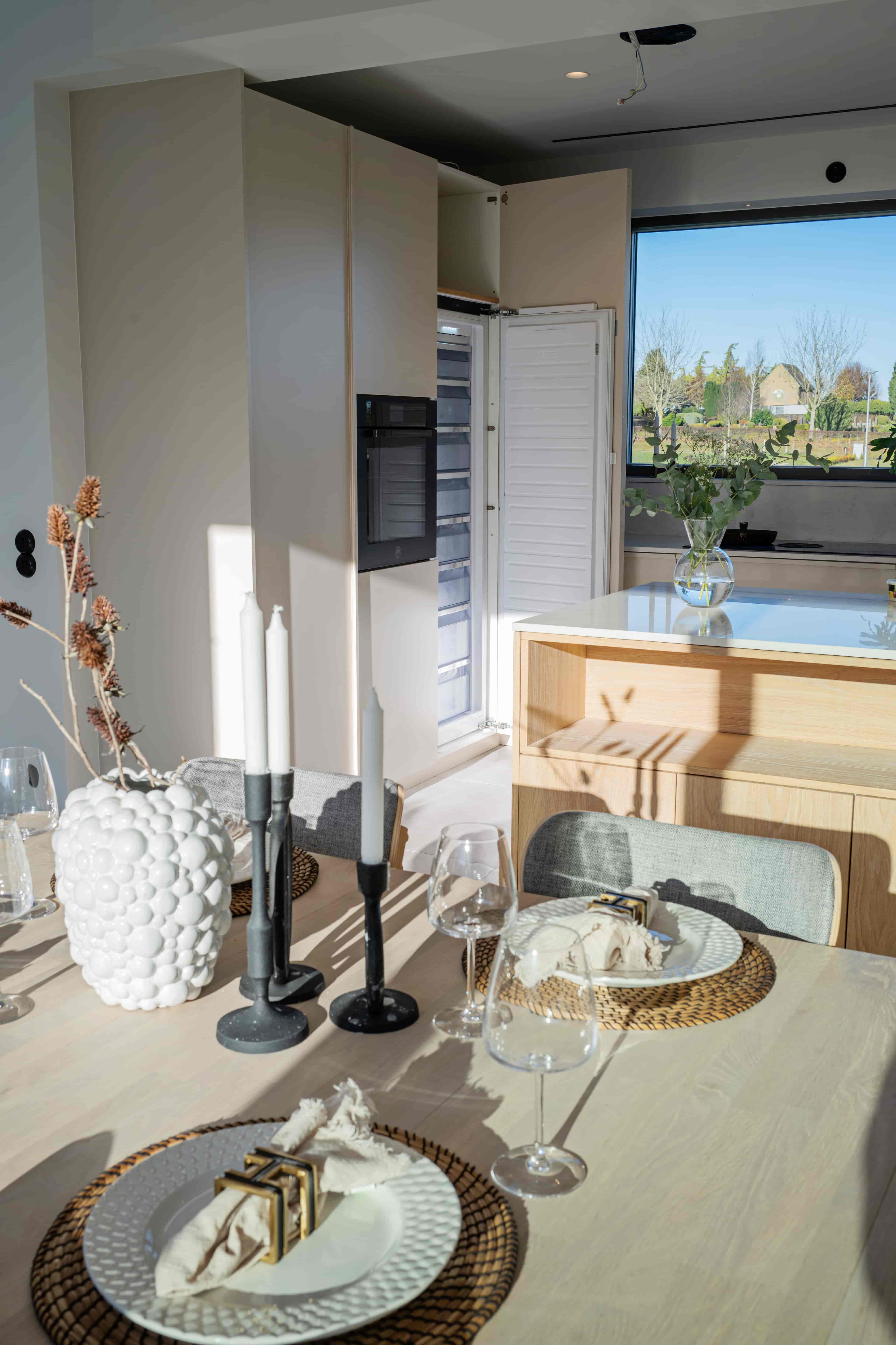 Bertazzoni, Helintegrerat kylskåp, 60 cm bred, 177 cm hög, door-on-door.