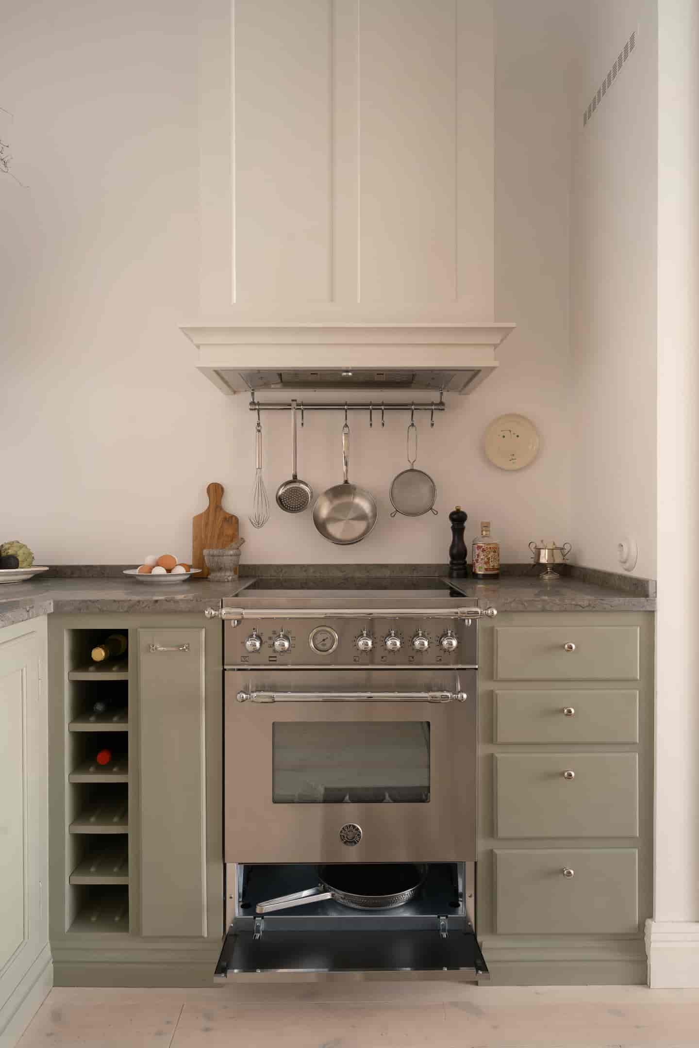 Bertazzoni, Heritage-serien, Induktionsspis, 60 cm, 4 zoner, 1 ugn. Rostfri Bertazzoni, Heritage-serien, Induktionsspis, 60 cm, 4 zoner, 1 ugn. Rostfri