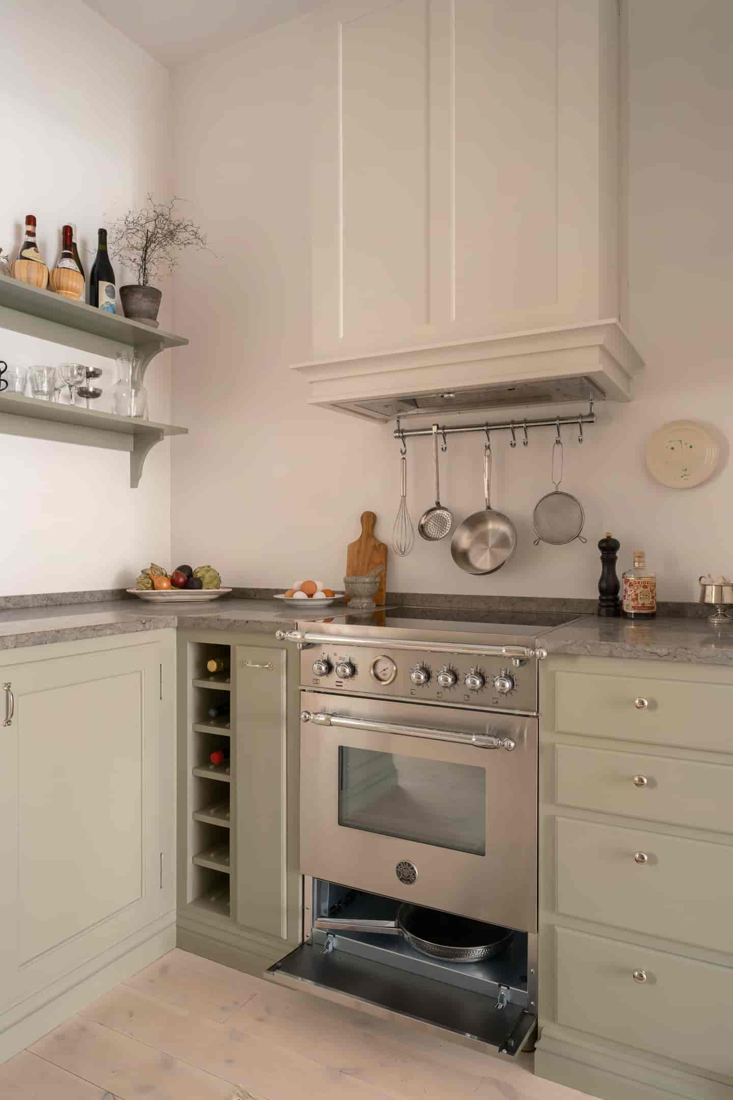 Bertazzoni, Heritage-serien, Induktionsspis, 60 cm, 4 zoner, 1 ugn. Rostfri Bertazzoni, Heritage-serien, Induktionsspis, 60 cm, 4 zoner, 1 ugn. Rostfri
