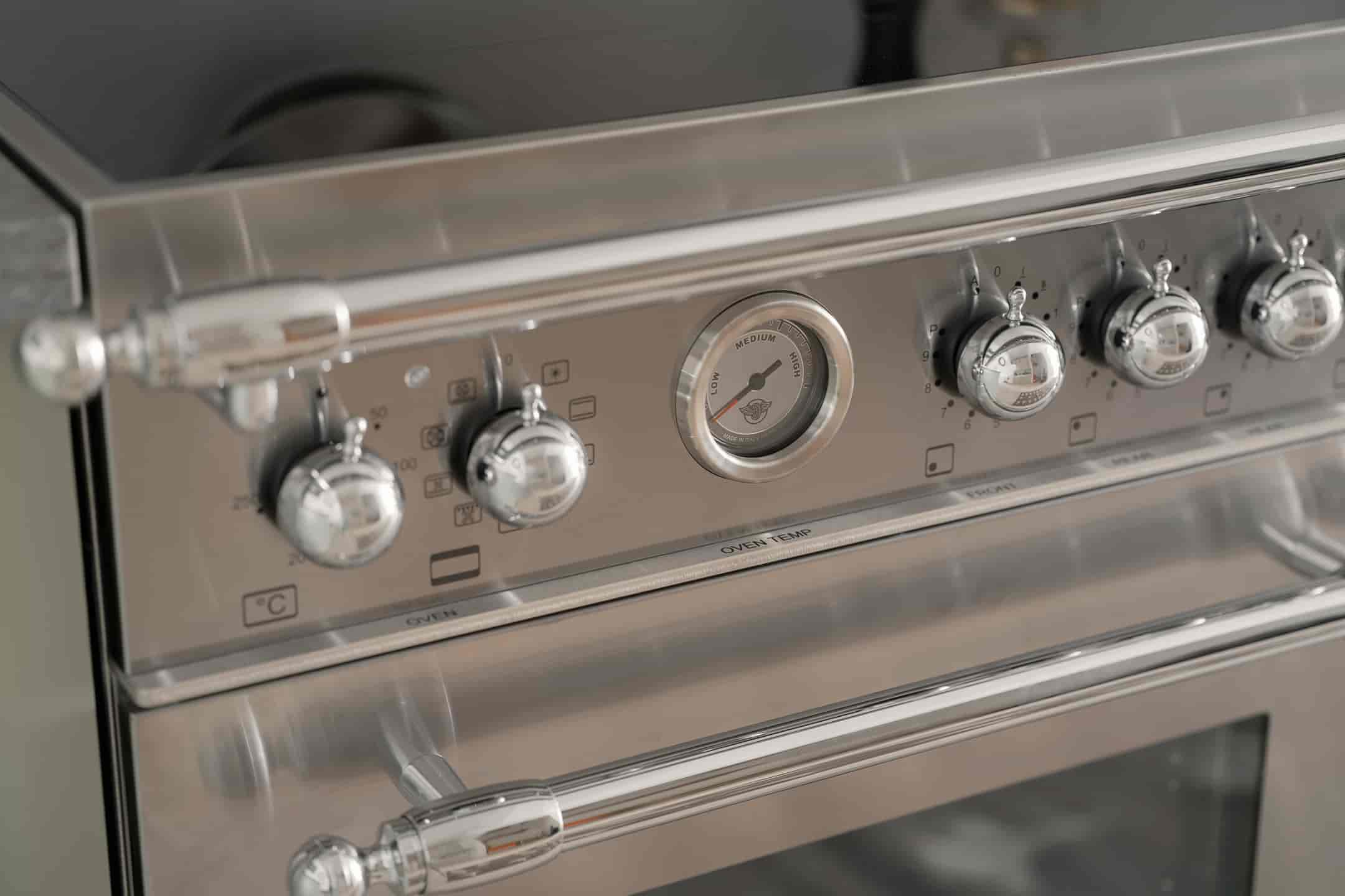 Bertazzoni, Heritage-serien, Induktionsspis, 60 cm, 4 zoner, 1 ugn. Rostfri Bertazzoni, Heritage-serien, Induktionsspis, 60 cm, 4 zoner, 1 ugn. Rostfri