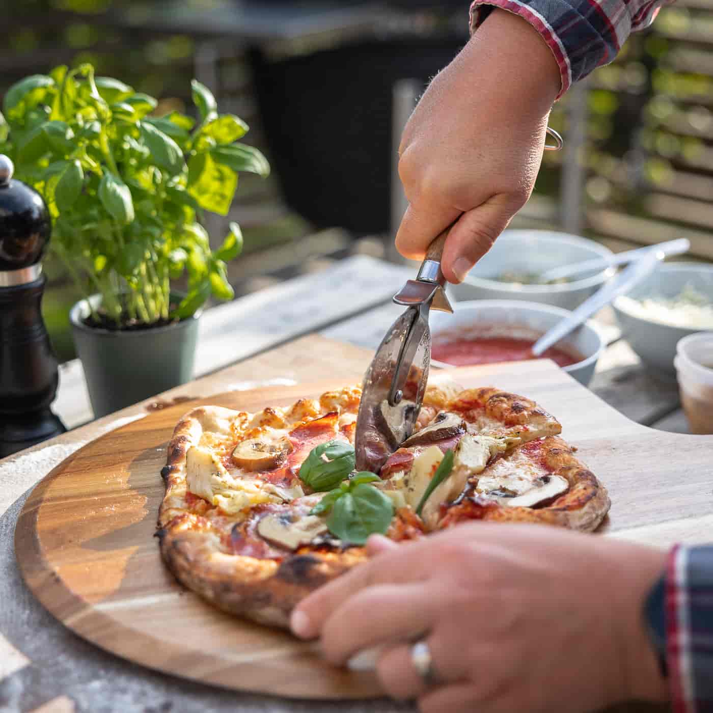 Kamado Sumo, Pizzaskärare - Acacia Kamado Sumo, Pizzaskärare - Acacia