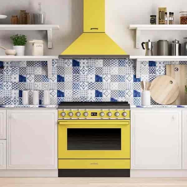 Smeg Portofino Gasspis, Pyrolysugn, 90cm Gul, CPF9GPYW Smeg Portofino Gasspis, Pyrolysugn, 90cm Gul, CPF9GPYW