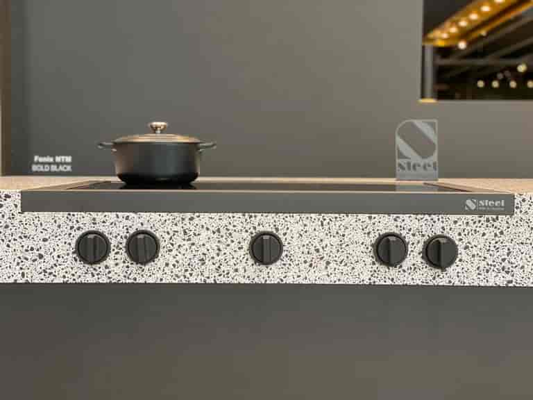 Steel Enfasi Hob 90 cm All black Induction Steel Enfasi Hob 90 cm All black Induction