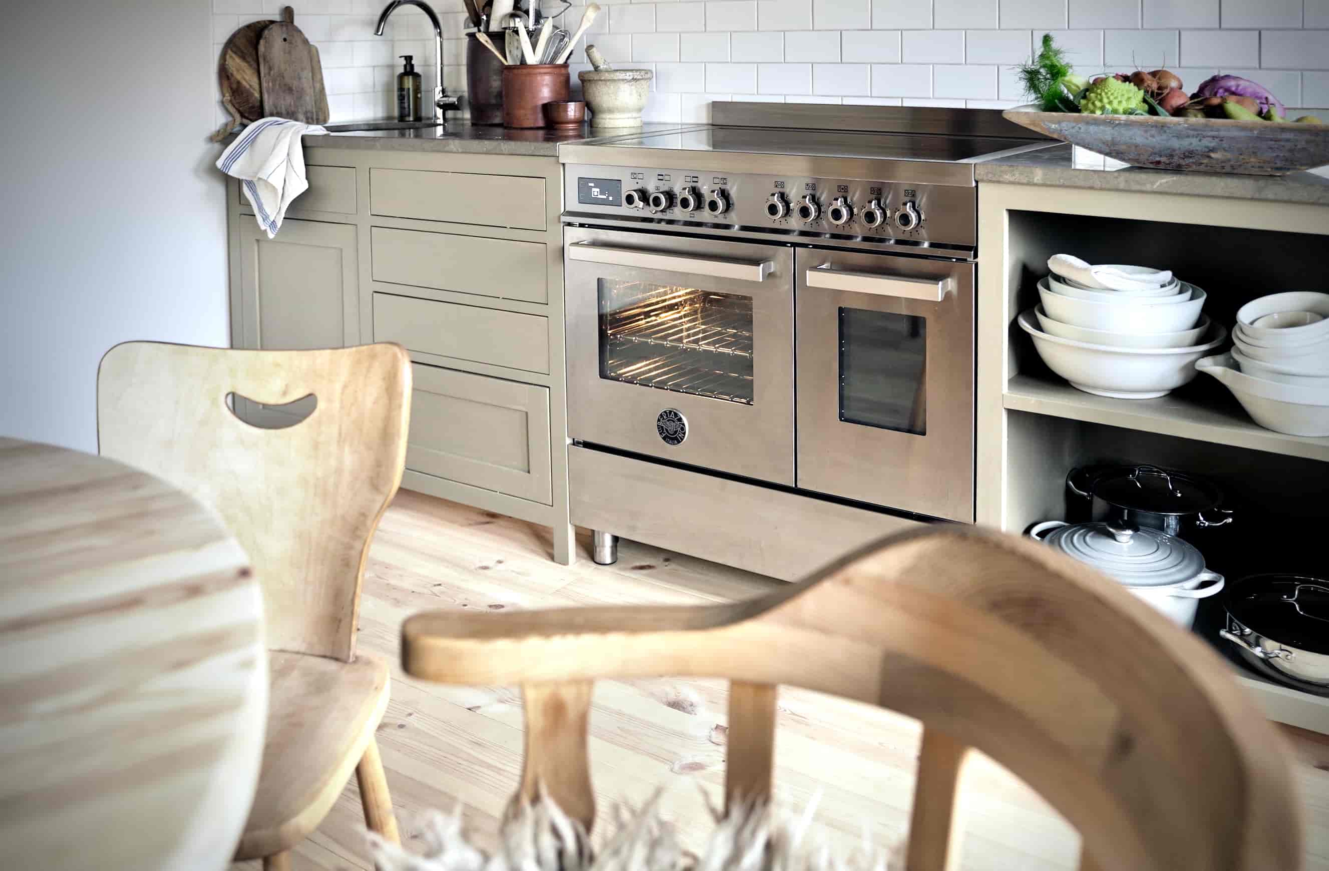 Bertazzoni Induktionsspis, Professional, 90x60 2 Ugnar, Rostfritt Bertazzoni Induktionsspis, Professional, 90x60 2 Ugnar, Rostfritt