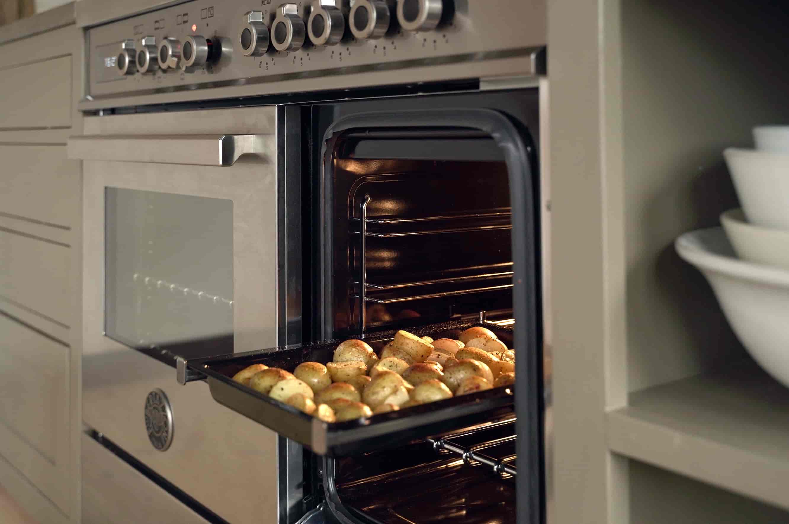 Bertazzoni Induktionsspis, Professional, 90x60 2 Ugnar, Rostfritt Bertazzoni Induktionsspis, Professional, 90x60 2 Ugnar, Rostfritt