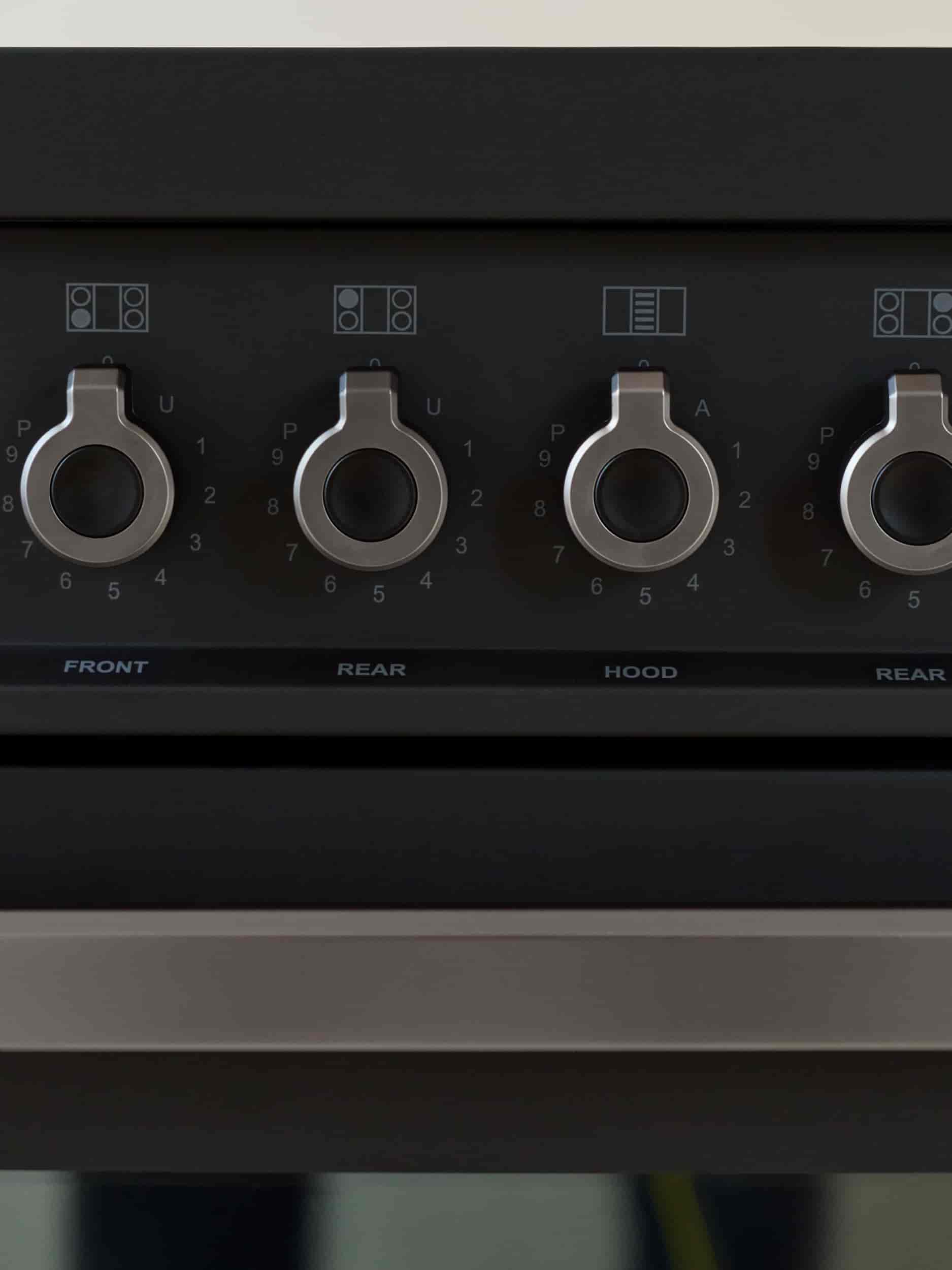 Bertazzoni, Fristående spis med integrerad fläkt, 90 cm bred, Carbonio (matt-svart) Bertazzoni, Fristående spis med integrerad fläkt, 90 cm bred, Carbonio (matt-svart)